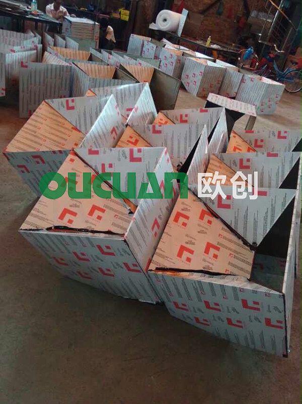 长沙绿地之窗金属幕墙定制